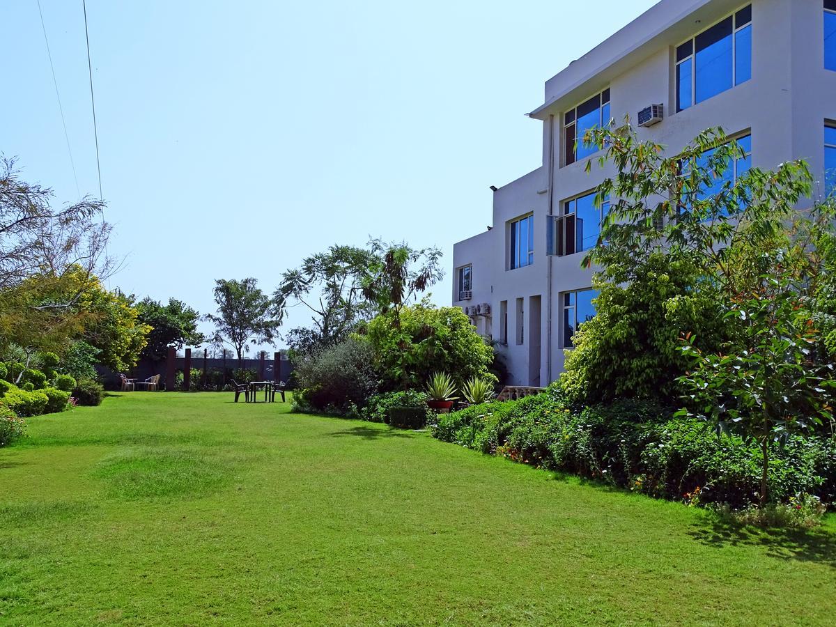 Genx Aravali, Alwar Hotel Kültér fotó